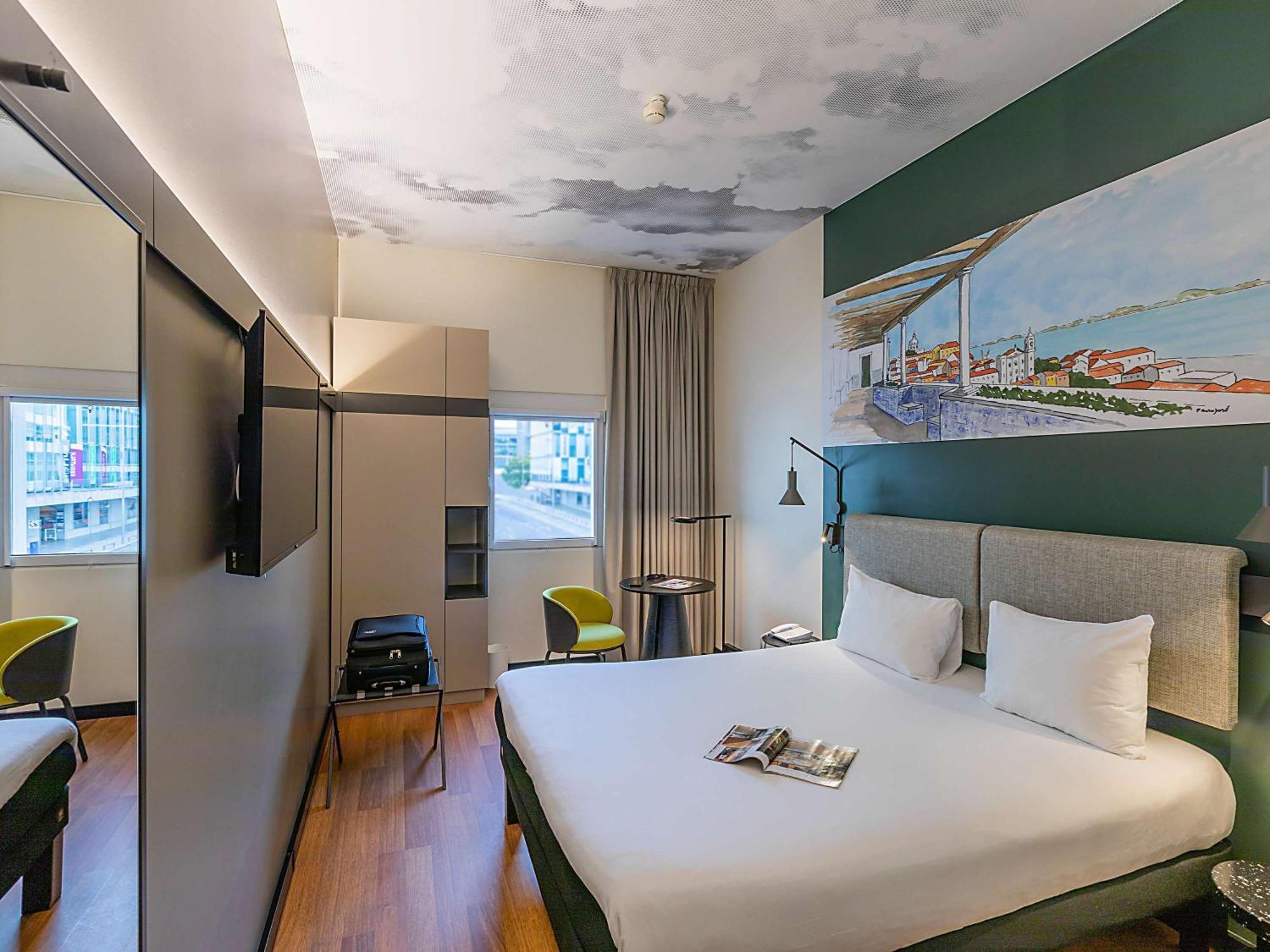 Hotel Ibis Lisboa Parque Das Nacoes Exterior photo
